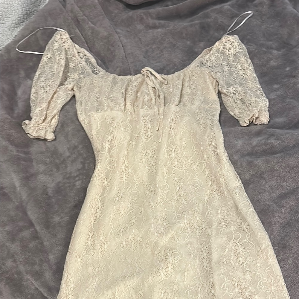 Elegant Cream Lace Dress